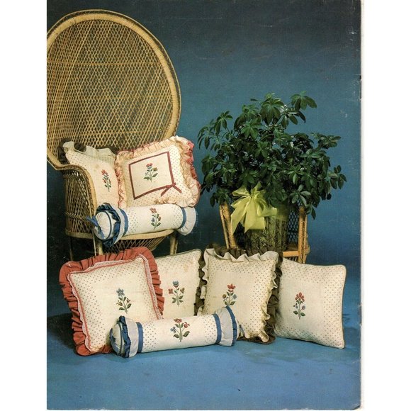 Yorktown Gardens Floral Counted Cross Stitch Pattern 1984 - Picture 2 of 2